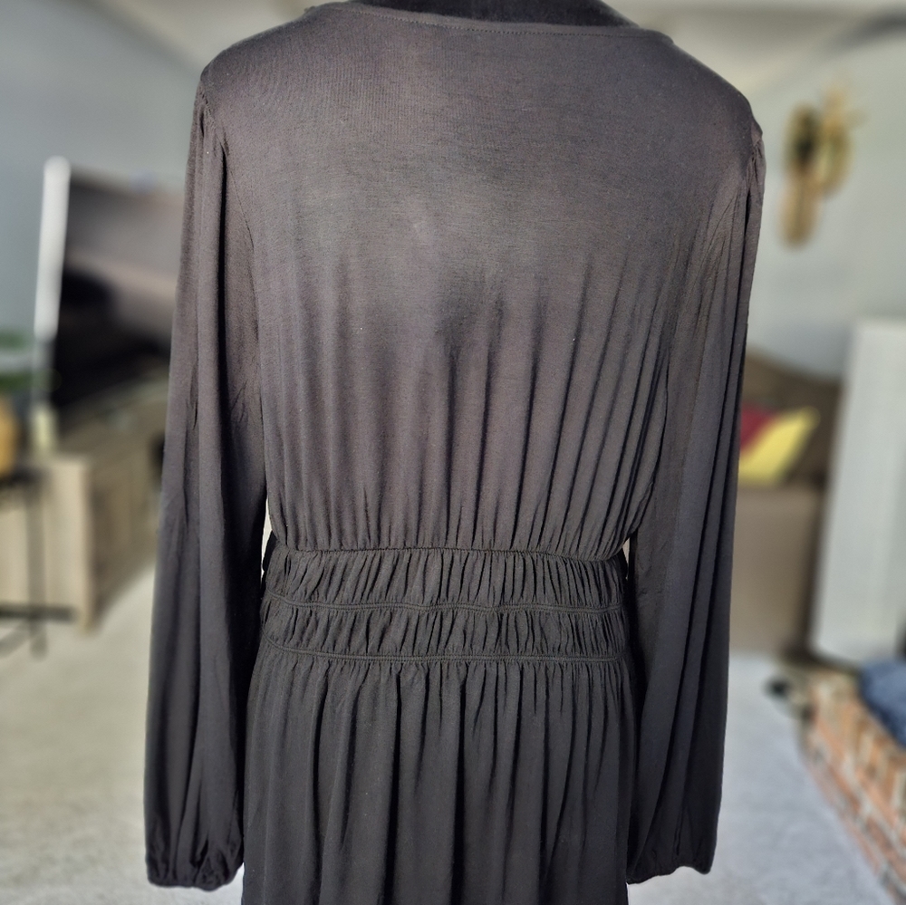 IMAN Black Blouse - Picture 7 of 9